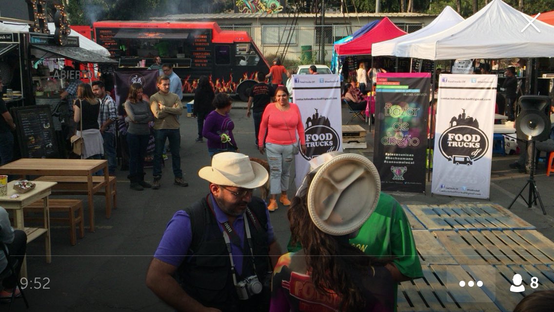 FoodTrucksFest's tweet photo. Gracias a todos los que nos visitaron este fin..!! La pasamos bien!! #BodyPaint #FoodTrucks vía: @FoodtrucksDF #Moda #Diseño #EnLaNarvarte https://t.co/pfHKg5AyNy