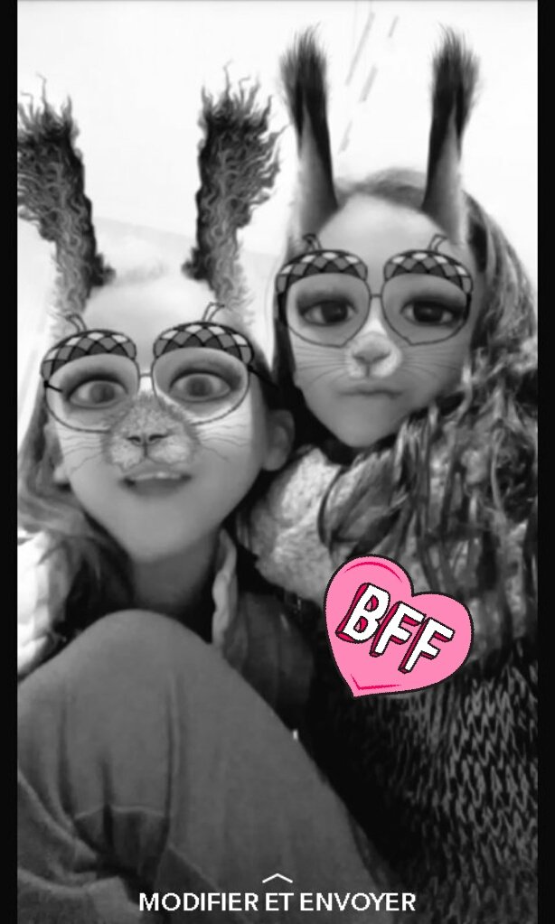 lilicorne07's tweet photo. Tes la n'est des n'est inséparable ✌💖💉💙💚 https://t.co/9zN4df54TJ