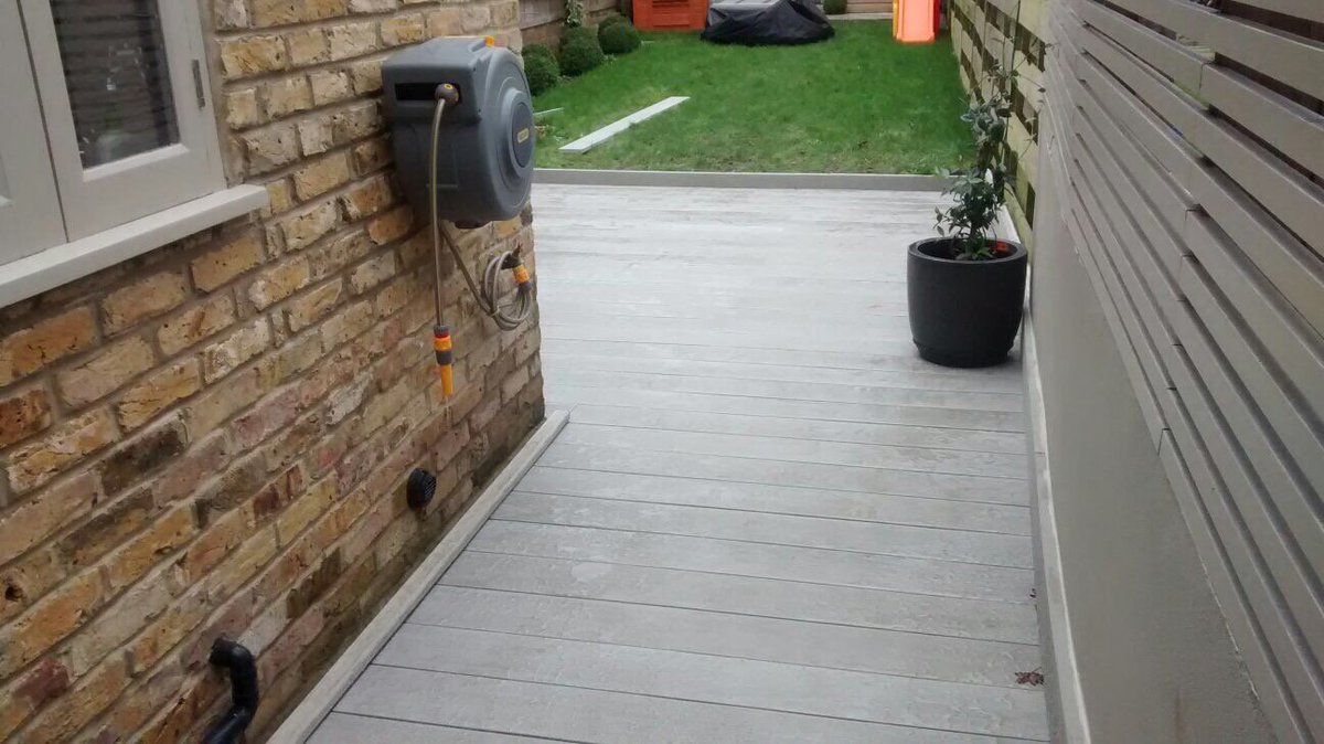 LondonDeckingCo's tweet photo. #composite #decking project in #richmond #london just completed #garden #march #spring #greydecking https://t.co/1qT3mOUinb