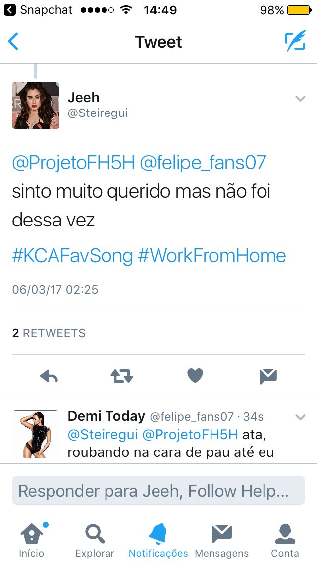 felipe_fans07's tweet photo. Só rindo mesmo DEMI TE AMAMOS 
#iHeartDemi #DemiLovato #BestDressed #iHeartAwards https://t.co/QIS7B2sAVC