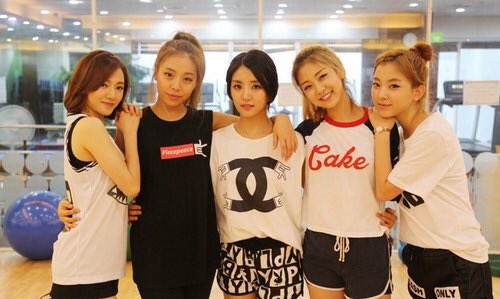 idolwdyed's tweet photo. #4YEARSWITHLADIESCODE https://t.co/i4VtSjloMf
