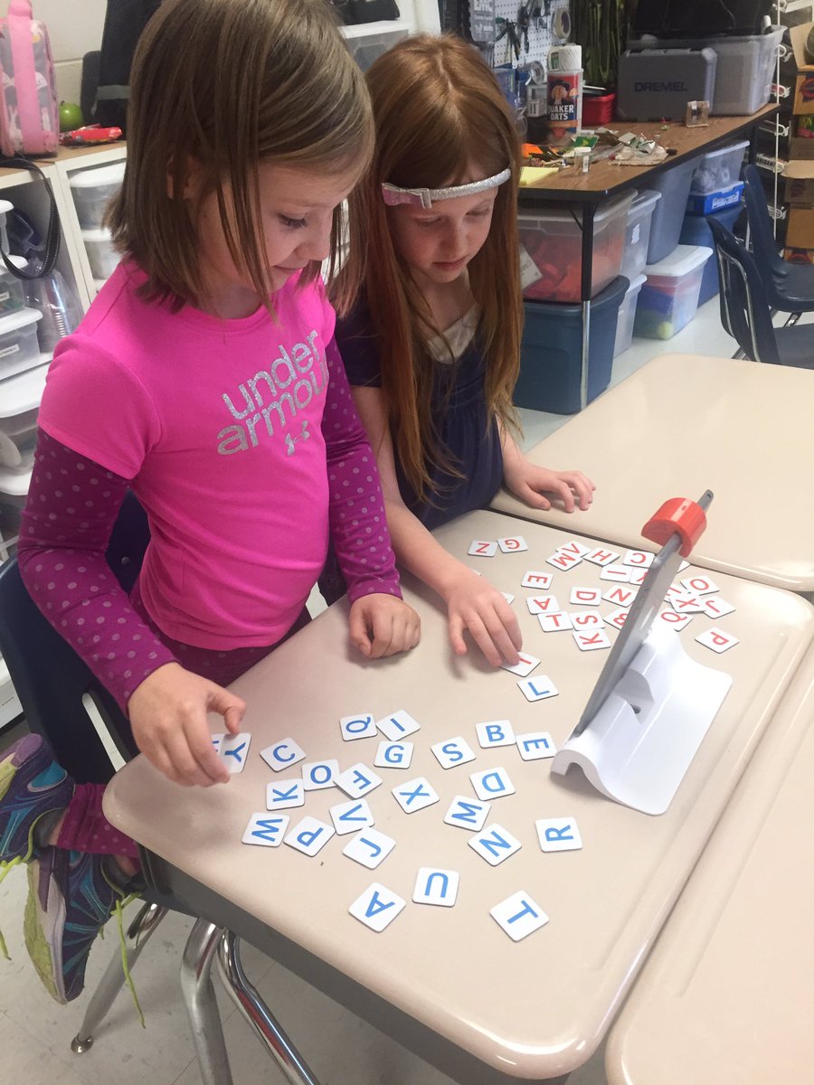woesreach's tweet photo. Nothing like Osmo word battles for pumping up our Dr. Seuss themed Read-a-thon!  @PlayOsmo https://t.co/v3xQCM3ghf