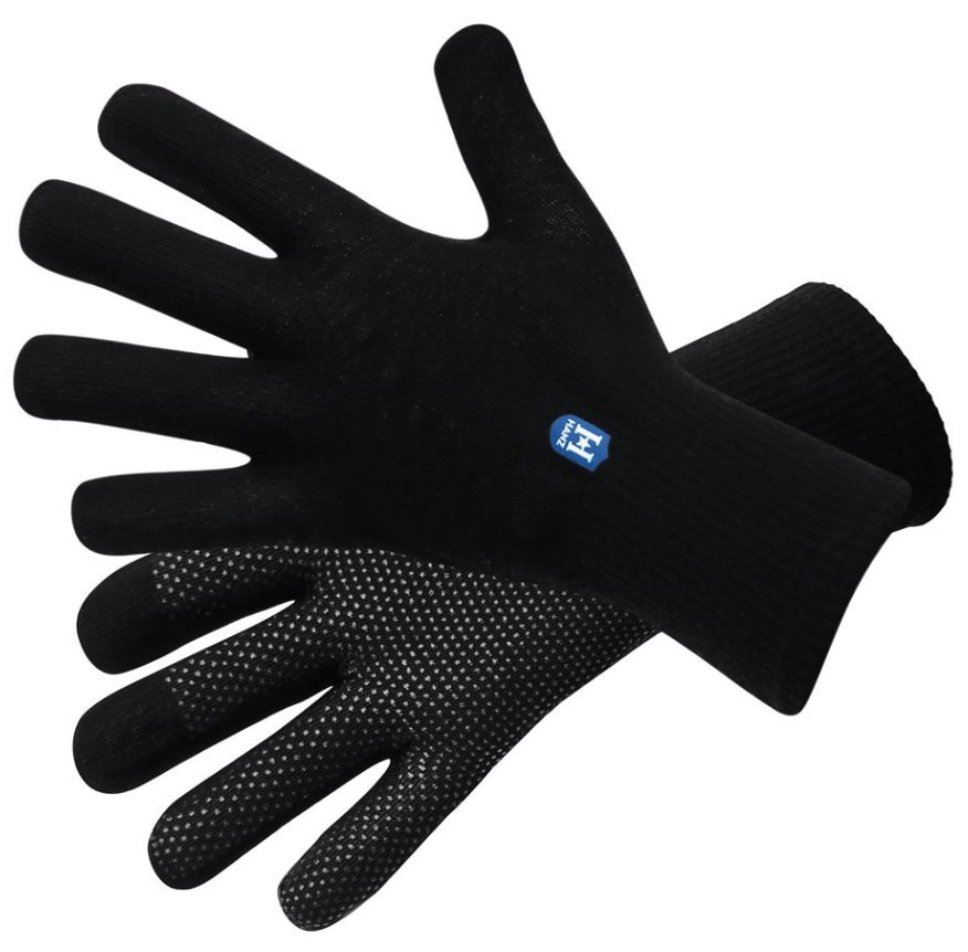 outsidemedia's tweet photo. Hanz Extremity Wear Waterproof Tap-Knit Touchscreen Gloves are featured in the latest issue of @WTA_hikers Magazine. https://t.co/3BF8GlWfti https://t.co/xtwX1JpQzb