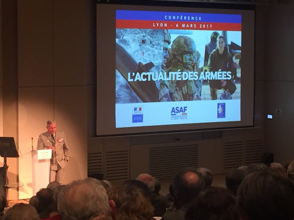 frederic_dohet's tweet image. Conférence du général #Chavancy a l'Ucly sur l'actualité des Armees