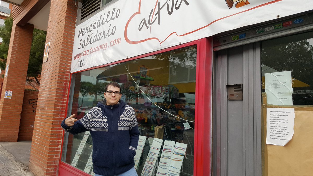 Sr. pintado hace una visita a nuestra oficina. Contaremos con él en el próximo evento solidario. #hiphop #solidario #evento #rap #freestyle