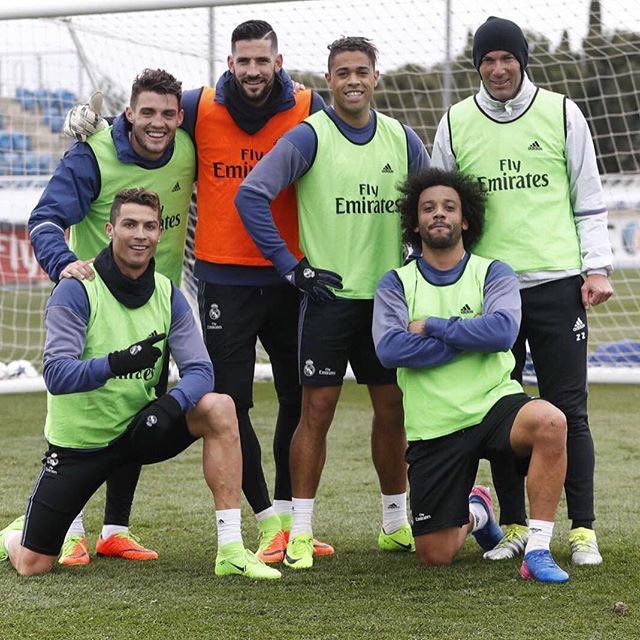 diptoku17's tweet photo. Real Madrid and Ronaldo. My favourtie  player https://t.co/yVYXfqw5Xb