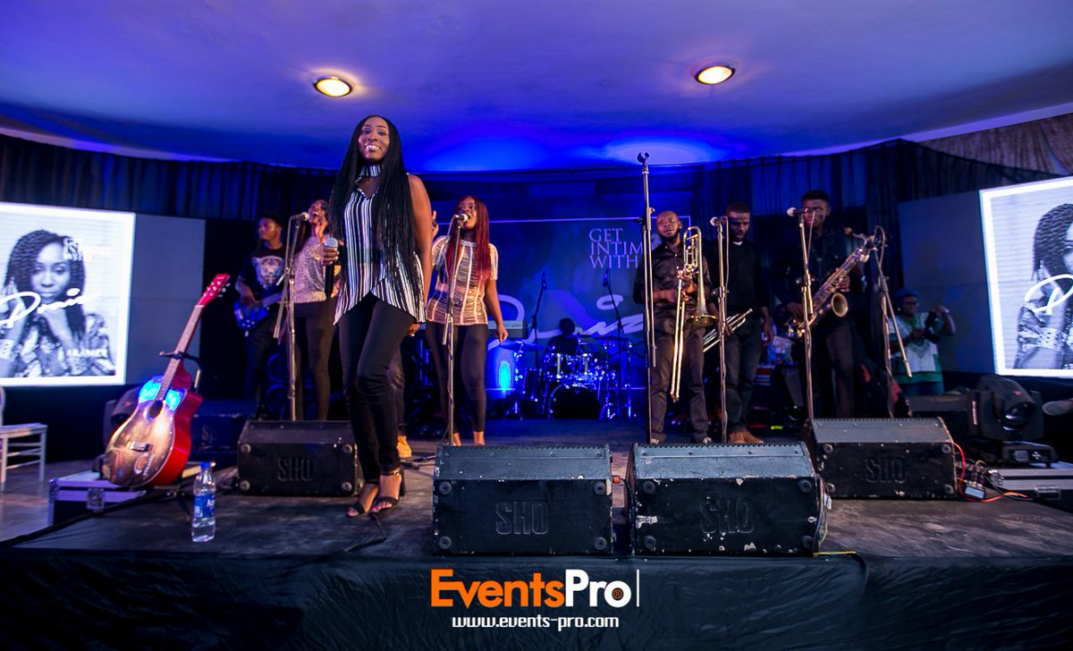 EventsProNG's tweet photo. The delectable Aramide lights up the floor at the Get Intimate With Praise Concert..#eventsprong #eventsphotographers #getintimatewithpraiz https://t.co/K3M5XAYdxP