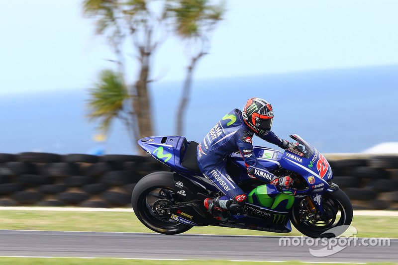 es_Motorsport's tweet photo. #Zeelenberg: “Jorge tenía pilotaje muy particular, Maverick es distinto,es un frenador que se ayuda mucho del cuerpo"https://t.co/tdu7EnPiVt https://t.co/T2HAh6FImI