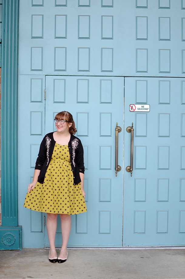 Wearing a yellow <a href="/ShopRuche/">Ruche</a> dress in front of an apartment building that I definitely do not live in: room334.com/2017/03/blue-d… #ootd #blogger