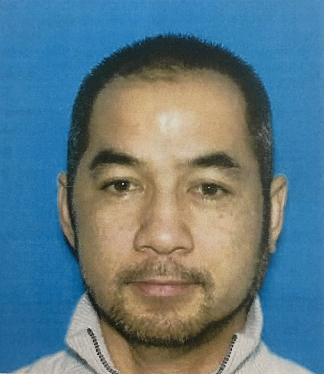 SandraTorresBM's tweet photo. JUST IN: Northbrook Police need help finding 50 yr old John Panaligan. Wanted for homicide of Real Estate Attorney Jigar Patel. @cbschicago https://t.co/nhBBlgCeZj