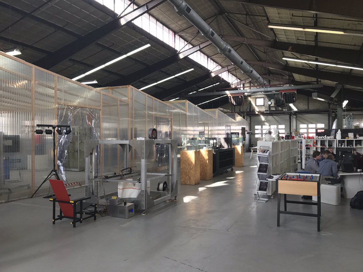 MeindertVanD's tweet photo. Tastbare innovatie bij bezoek aan @SmartsensorsME. Relevante cases voor de @DataconNL #IoT dienstverlening! Wordt vervolgd! https://t.co/hVUyH5ebLt