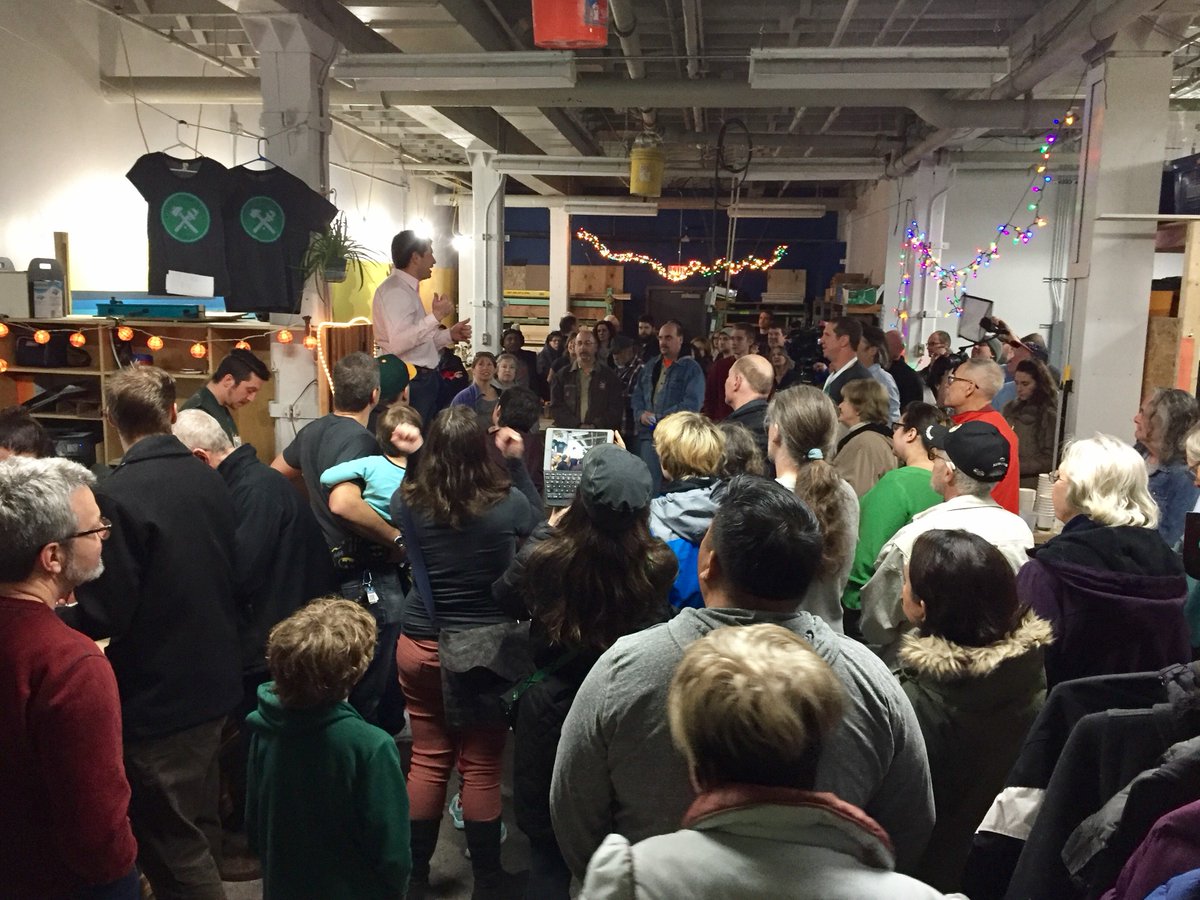 StpToolLibrary's tweet image. Huge turnout for our Grand Opening! Photo: @russellstark23 delivering brief remarks.