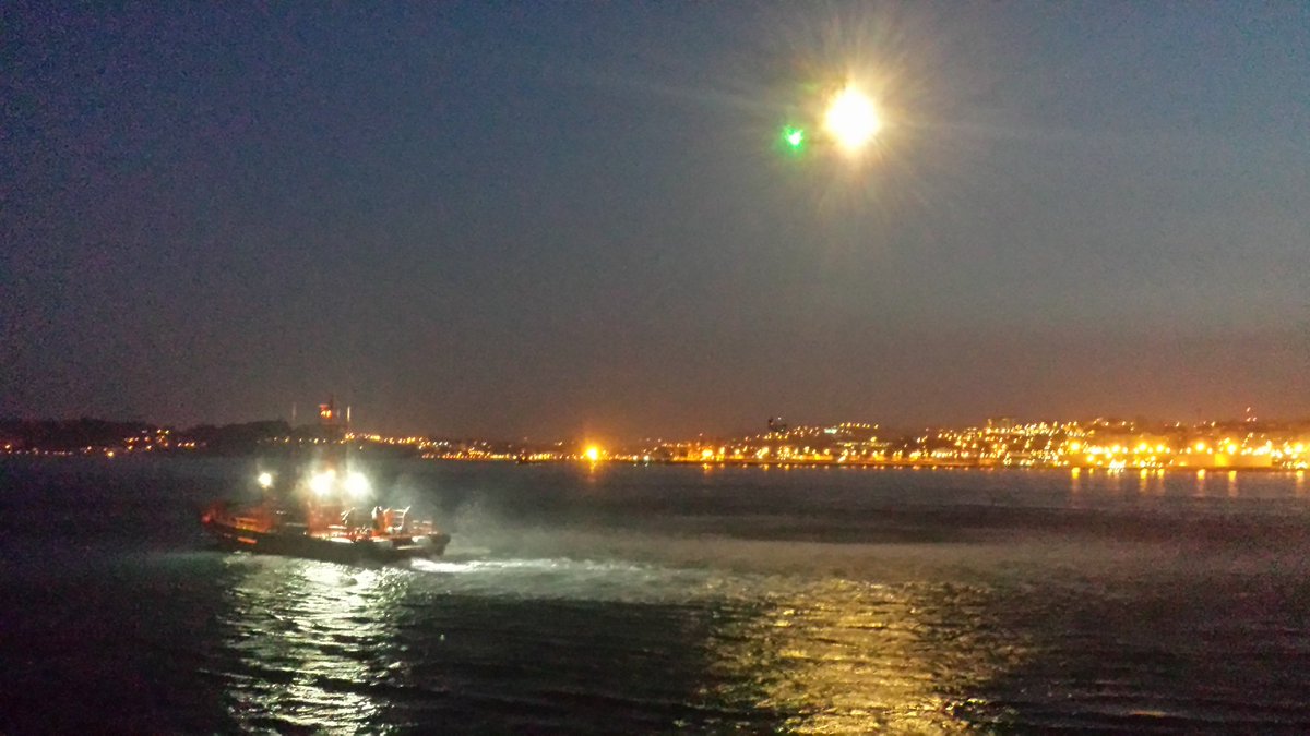Tarde de prácticas para los chicos de <a href="/salvamentogob/">SALVAMENTO MARÍTIMO</a> en el <a href="/puertoCoruna/">info Puerto Coruña</a> #Coruña #Coruna