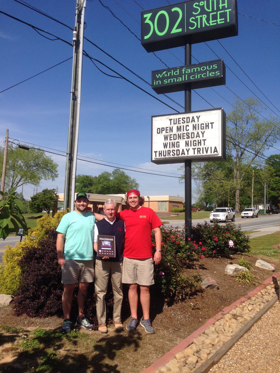 duffey_eddie's tweet photo. Congrats to our friends at @302southstreet on 6 years of business! Hear 302 Day was a huge success! Proud Corporate Partners of the Wolves! https://t.co/zqOT1pCtIu