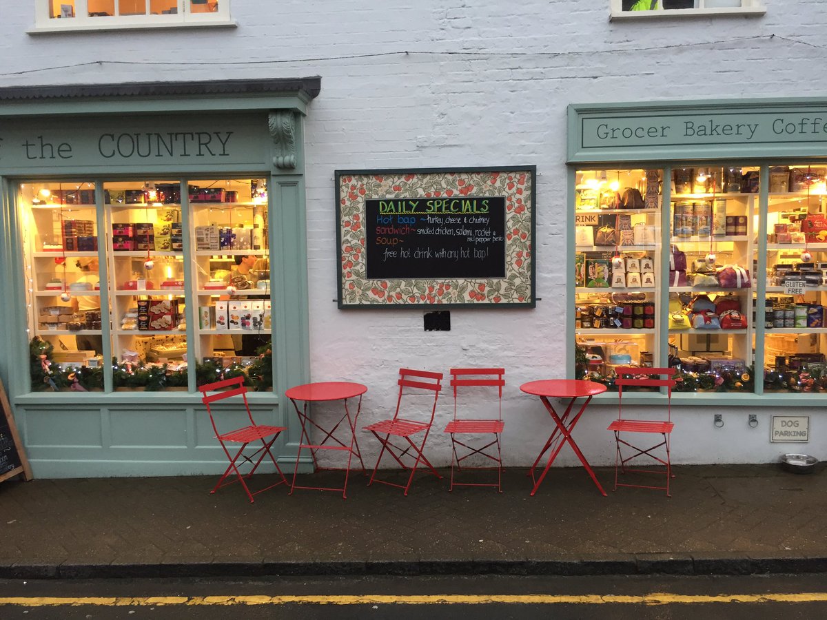 We are recruiting- part time sales assistant#shipstononstour #Warwickshire #lovelydeli #greatteam Tel:01608665064