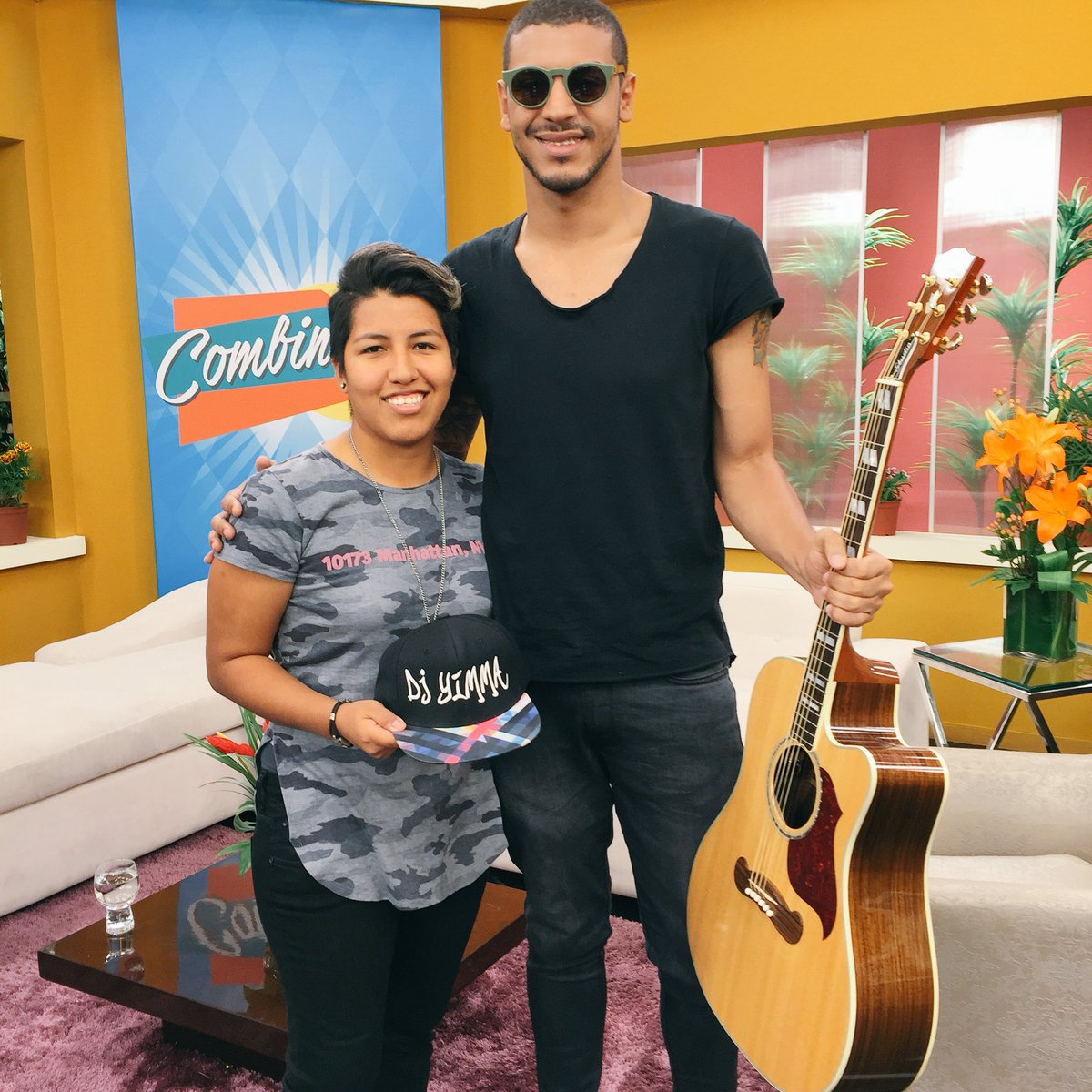 DJYIMMA's tweet photo. ¡Hoy con el parce @Manuelmdrano disfrutando de su música en @CombinadoPTV ! ✌🏼️ #DjYimmaEnCombinado https://t.co/ZuSpAoSnMT