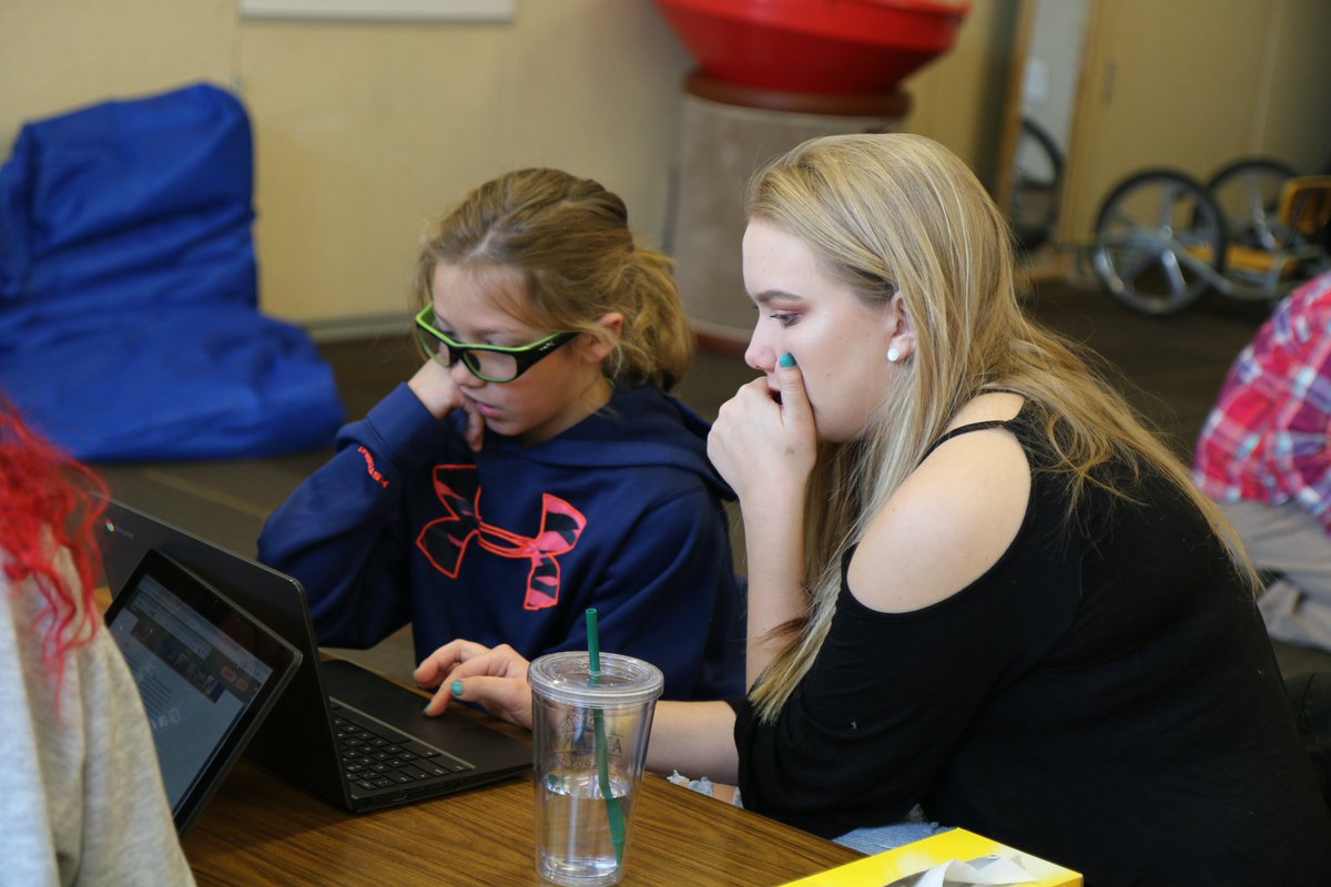 LVHS Library tweet media
