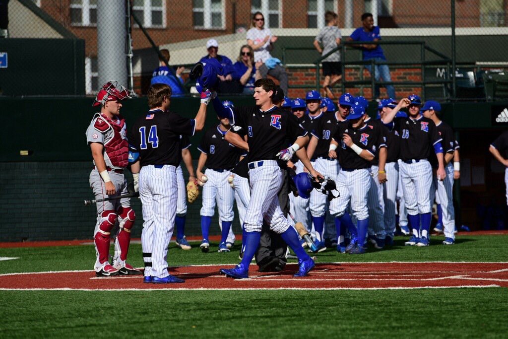 Louisiana Tech ranked #24 in the USA Today Coaches Poll. Diamond 'Dogs are ranked in the Top-25 for the first time since 1986. #EverLoyalBe