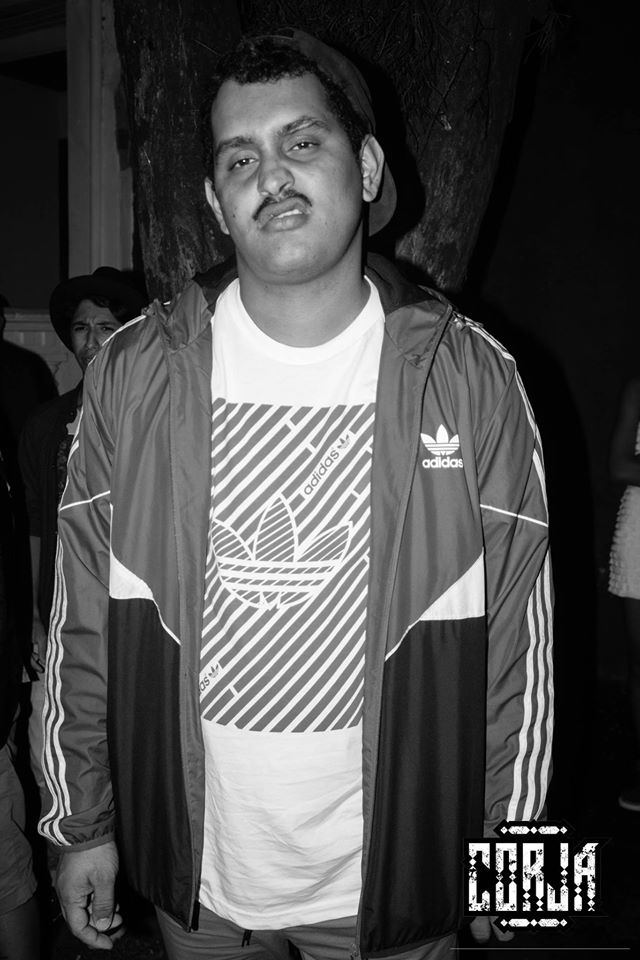 VRvocesabia's tweet photo. #Voltacorja #valeuadidas
@adidasoriginals https://t.co/LhbdtF0ZSi