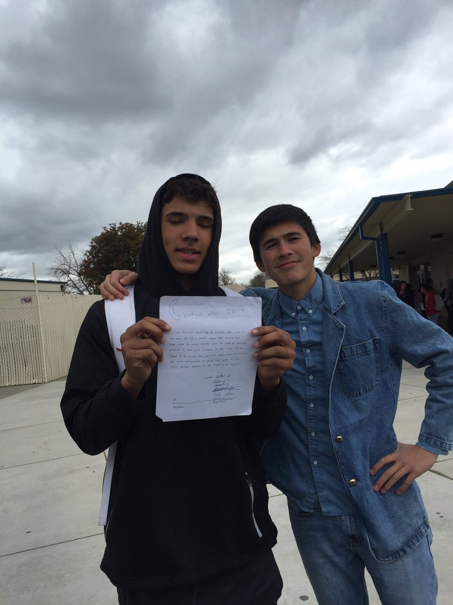 lordeidemfc's tweet photo. Lordeidem FC recently signed yung talent @ChefJd23 to a 1 year $0-a-month deal. A truly supreme signing for the club. https://t.co/IpiYXhXglX