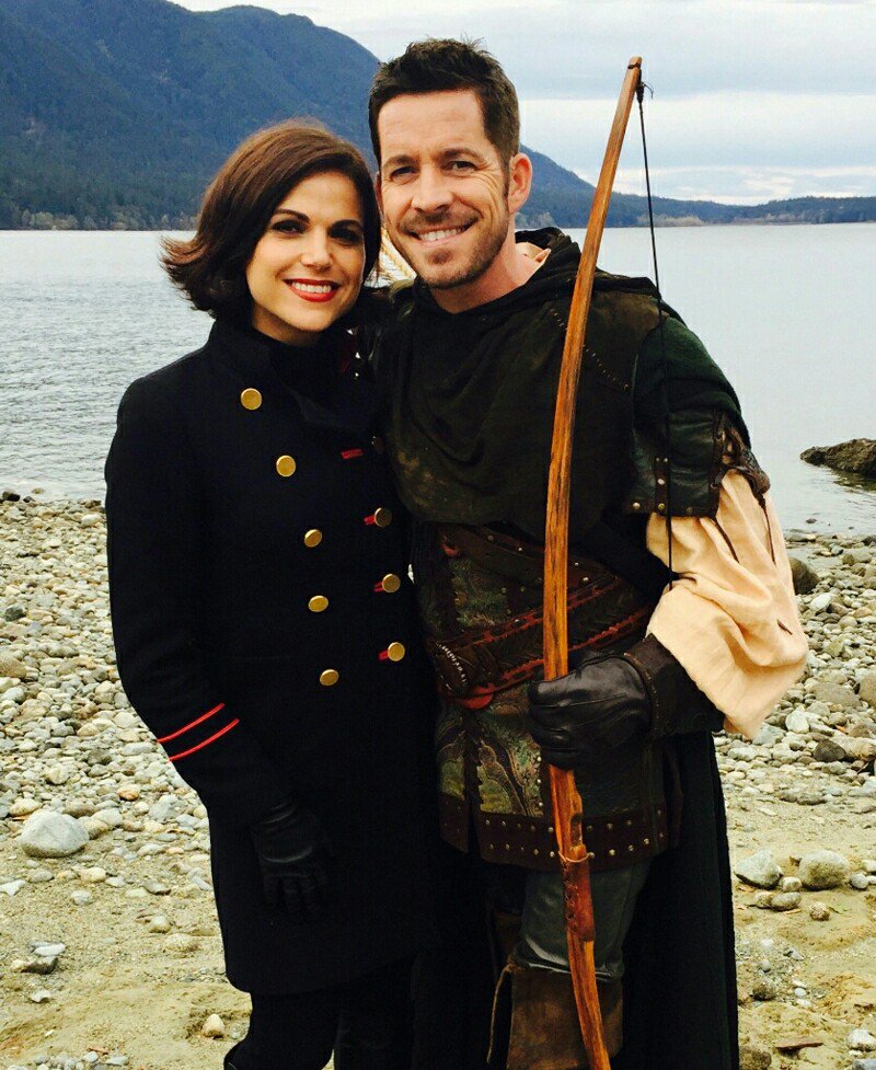 meli_v87's tweet image. #OutlawQueen #OutlawQueenisback #RobinIsBack #OTPForever 😍😍😍😍