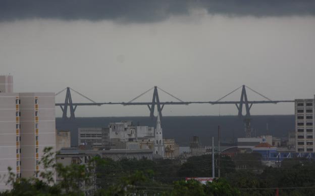 Bomberos de Maracaibo advierten sobre fuertes ráfagas de viento en la ciudad - asiesmizulia.com/bomberos-de-ma…