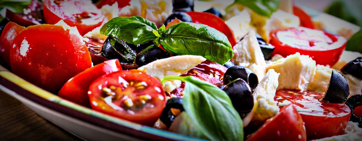 OliveTapCLT's tweet photo. Mediterranean Diet With Additional Olive Oil May Promote Heart Health Even More https://t.co/WuDRrFYLc4 https://t.co/OeLHfe2kJ8