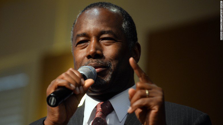 CNN's tweet photo. Ben Carson remarks that "there were other immigrants who came in the bottom of slave ships" https://t.co/UaRbS1QZMs https://t.co/RSm4S0hEyY