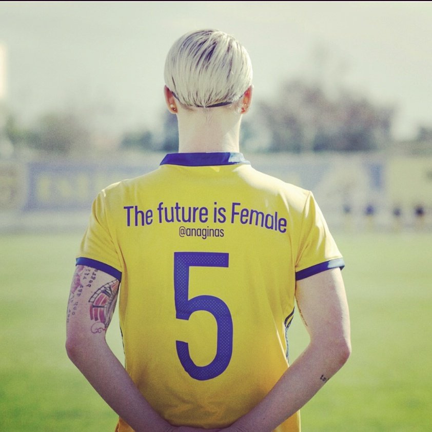 fischer_nilla's tweet photo. The Future is Female!! Vi vill inspirera alla kvinnor att ta plats, både på och utanför planen! @anaginas https://t.co/xP5lA2IbVz