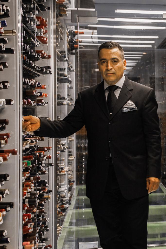 Meet Manuel Urbano of <a href="/PlumedHorse/">Plumed Horse</a> and 8 other OG servers of the Bay Area who rock the front-of-house. goo.gl/JRmXGX