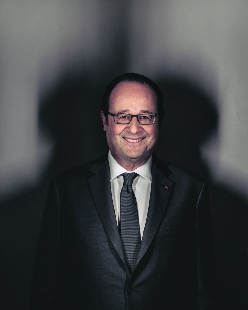 LeclercFlorence's tweet photo. [PORTRAIT] F. #Hollande, résident de la République >> https://t.co/iZjAZDsz7f #libedesrefugies #generationFH https://t.co/Eftamd4tb7