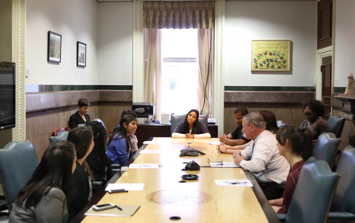 PhillyMayor's tweet photo. Learning about the great work of Philly Americorps members during #PhilaACWeek2017! https://t.co/TqjBbHfno8
