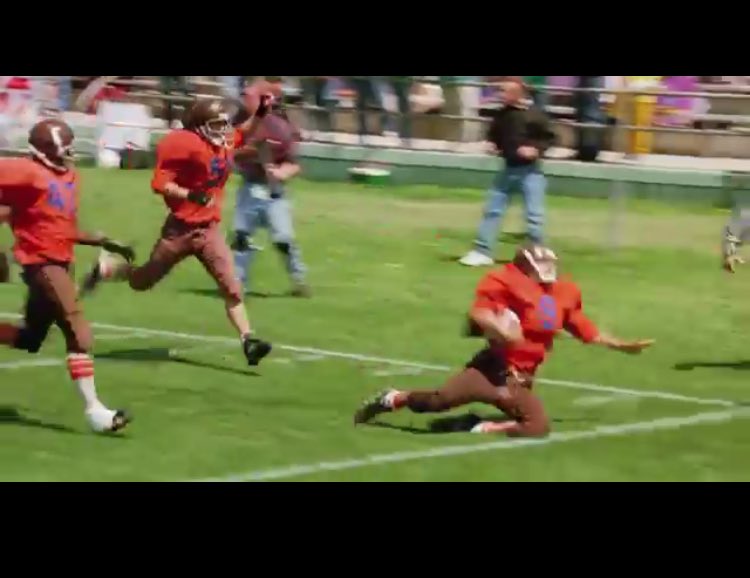 C_Henderson42's tweet photo. Question of the century: Was Boucher actually down at the one on the play that sent the Mud Dogs to the Bourbon Bowl? https://t.co/PFL0SCq5Qt
