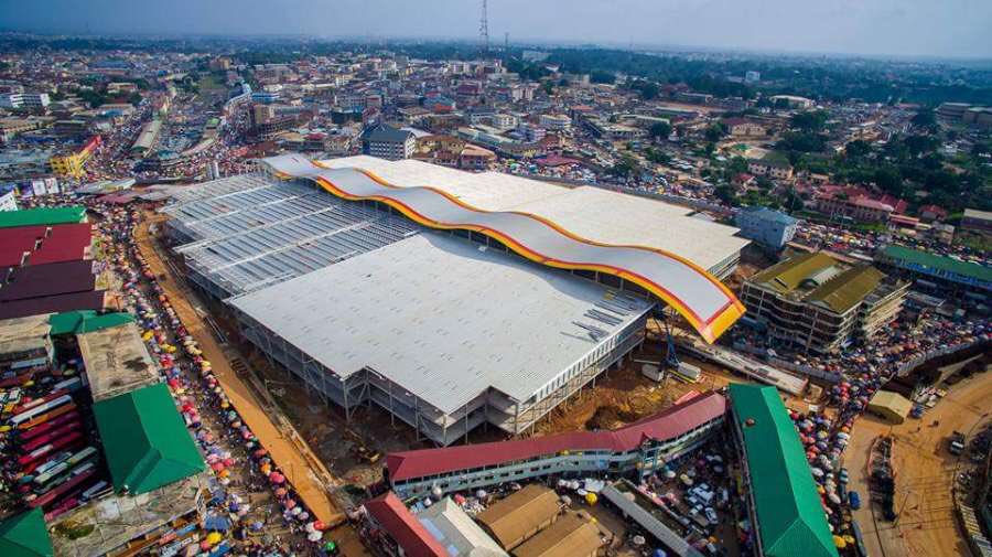 Ayee_its_Aquaa's tweet photo. 21. Kejetia Market is the largest market in Africa and can be found in Kumasi, Ghana. This open- air market has over 45,000 stores &amp; stalls. https://t.co/6bI5Jsv6sX