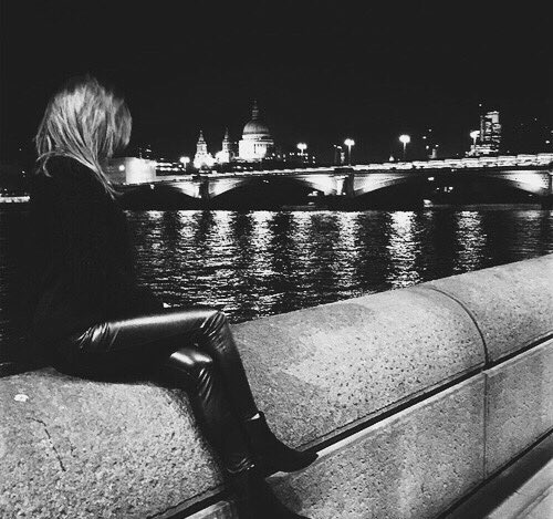 sendelounorlove's tweet image. I stop singing and I remember how happy we were yesterday.