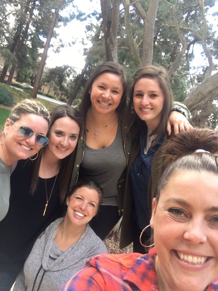 MsKoontzMDUSD's tweet photo. Lunch break with the crew! #workfam #cambridgePD https://t.co/af0nzpPzaS