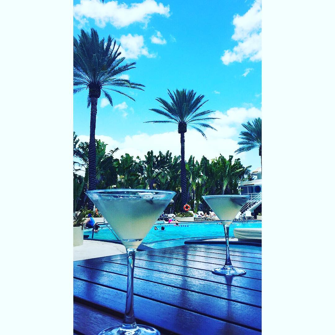 It’s #MartiniMonday! Mention password DAME and receive one COMP bartender’s choice cocktail with your cocktail order #TheRaleigh #MartiniBar