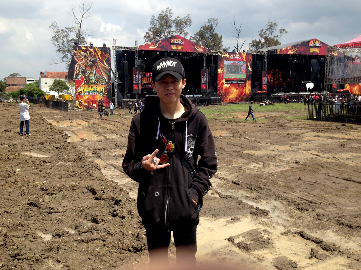 iwoanggoro tweet media