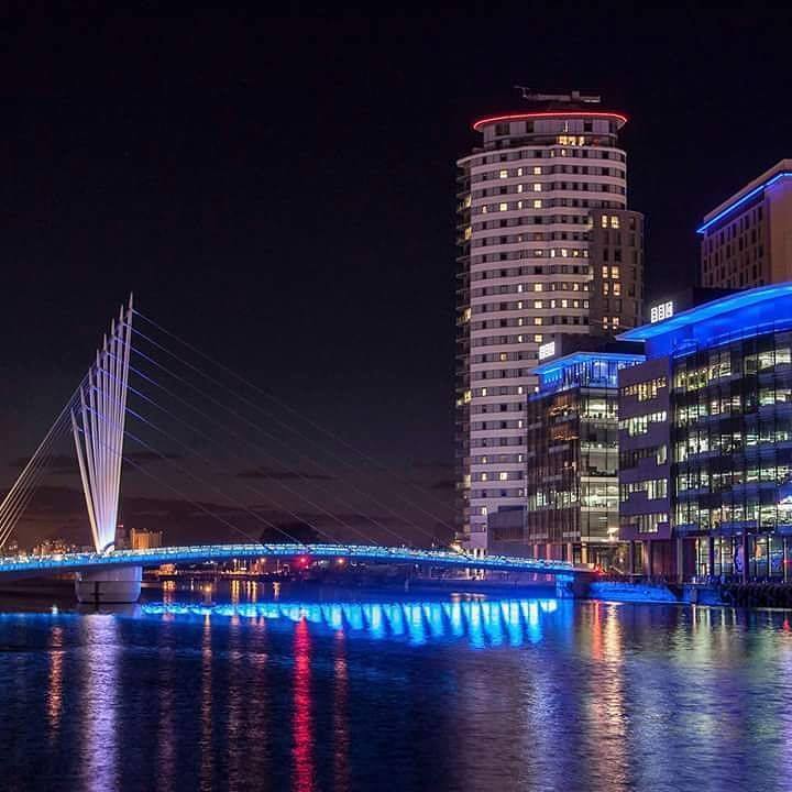 ImagesMCR's tweet photo. #crescentimaging #seanwareingphotography #manchesteroninstagram #manchesterphotography #salfordquays #salford #bbcs… https://t.co/m2NSn1sUZS