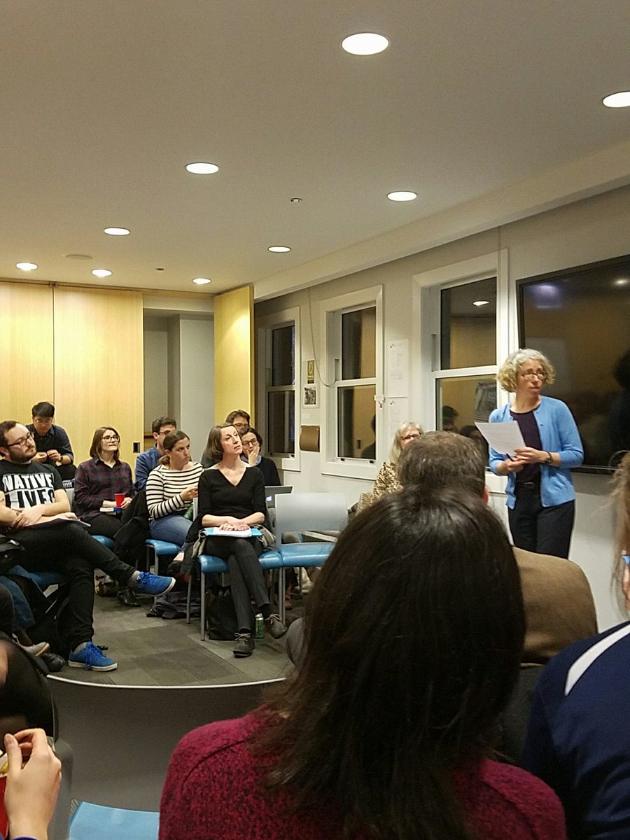 Good turnout for the #medievalcrisis roundtable at the U of C...