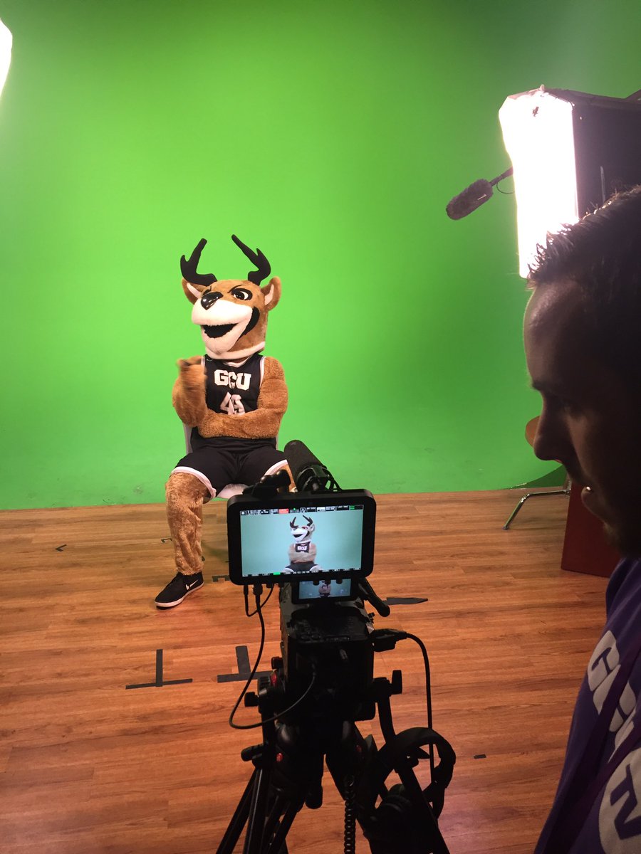GCUThunder's tweet photo. Here's something to put a smile on your face lopes! 

Stranger: there are better mascots out there 
Me: https://t.co/IK9arNYdT9