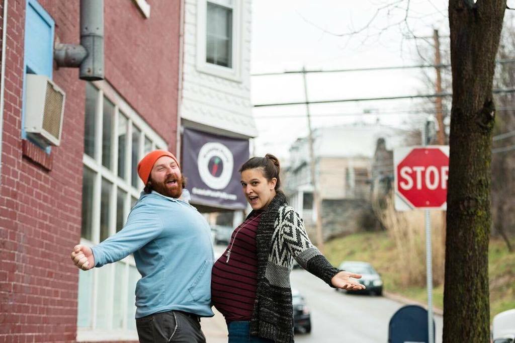 Mindful Monday // Nourish yourself through healthy relationships.  Surround yourself with people who make you hungr…