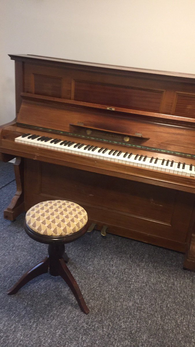 patrickspldk's tweet photo. I got this piano! Any request?😊 https://t.co/uXsJqri7nU