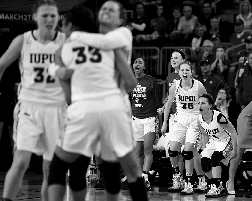 pickjay's tweet image. #March2TheSummit continued...Photos from @GoJacksWBB vs. @IUPUILadyJags: argusne.ws/2n8arBF @ArgusSports #SummitTourney #summit2017