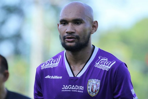 Libur, Kiper Bali United Pilih Tetap Latihan
semetondewata.com/index.php/baca…

#BaliUnited #Sepakbola #Bali