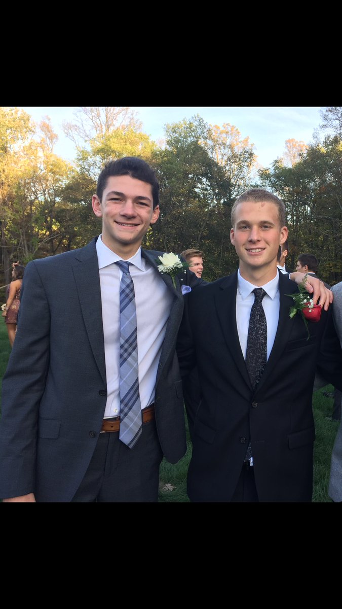 jcbgll's tweet photo. Happy bday Jew @josh_siegal33 https://t.co/7n5JJ6nw4g