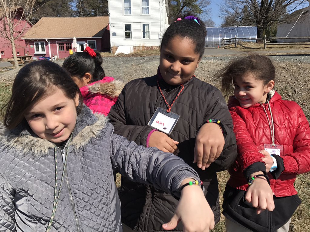 ME_VanderSloot's tweet photo. Beautiful day at the Simsbury Farm learning about the plant cycle, water cycle, &amp; erosion. @BSTEMhartford @MrRichT1P @klv5180 https://t.co/eozwCLrpmw