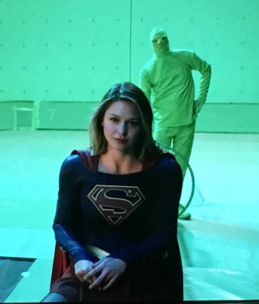 laracroftbra's tweet photo. 📸 Novas imagens dos bastidores de Supergirl. https://t.co/rsGna0MPPP