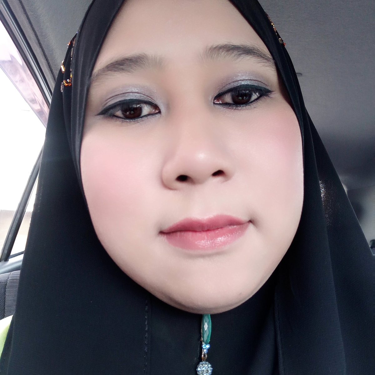 nurulchubbyluv's tweet photo. Tembam d mna2..😁😁😁 https://t.co/q4zN4IKGmR
