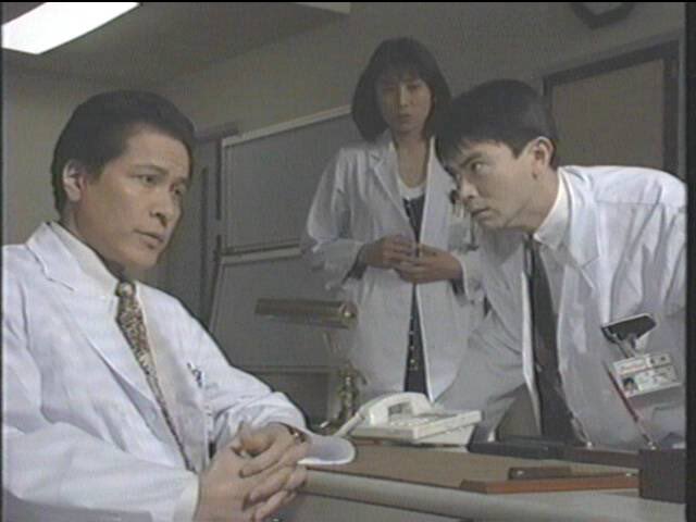 のびお 振り返れば奴がいる で織田裕二がグレる原因になった鹿賀丈史演じるゲス院長中川は 主役二人が死亡するなか ぬけぬけと生き残りますが 後に浮気隠蔽の為に殺人を犯し たまたま新幹線に乗り合わせた古畑任三郎にスピード逮捕されてます 突然 のびお 振り返れば奴がいる で織田裕二がグレる原因になった鹿賀丈史演じるゲス院長中川は 主役二人が死亡するなか ぬけぬけと生き残りますが 後に浮気隠蔽の為に殺人を犯し たまたま新幹線に乗り合わせた古畑任三郎にスピード逮捕されてます 突然